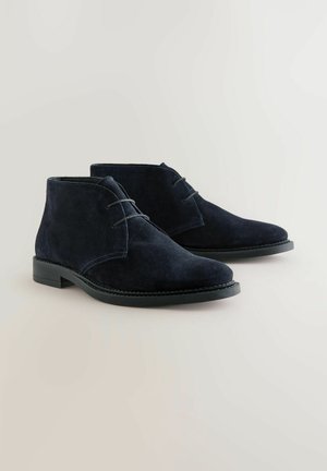 Next REGULAR FIT - Členkové šnurovacie čižmy - navy