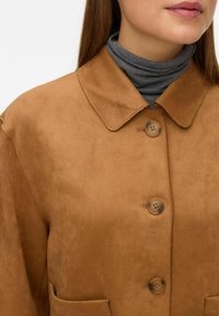 Vero Moda Bunda z umělé kůže - tobacco brown