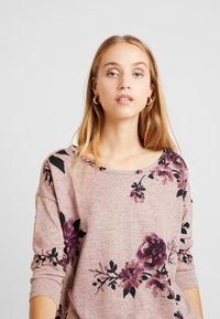 ONLY ONLELCOS AOP JRS NOOS - Longsleeve - light pink