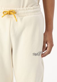 Only & Sons ONSRILEY PANTS  - Treningo apatinė dalis - antique white