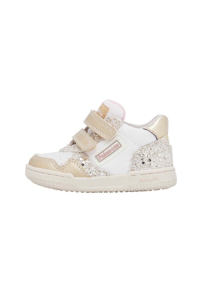 Sneakers per bambini bianchi e dorati con dettagli glitterati, caratterizzati da una tomaia testurizzata, due cinghie in velcro e una suola in gomma.