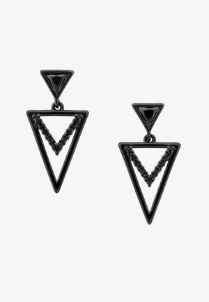 Coppia di orecchini a goccia triangolari in metallo nero con piccolo triangolo solido come perno e dettaglio a forma di V punteggiata all'interno del triangolo più grande aperto.