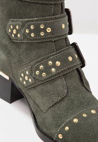 Bronx Botines camperos - green