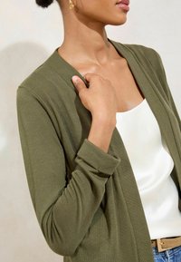 Lipsy Kofta - khaki green