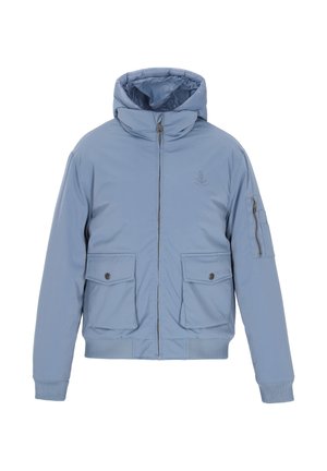 Niebieska izolowana kurtka z kapturem, z przodu na zamek, dwie duże kieszenie i kieszeń na zamek na rękawie. Gładka tekstura, casualowy design.