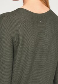 s.Oliver Sweter
