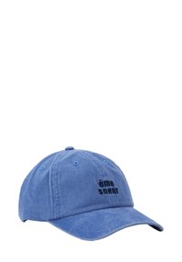 Blue cotton cap with a curved visor, featuring embroidered black text ("âme sœur") on the front. Six-panel design with eyelets.