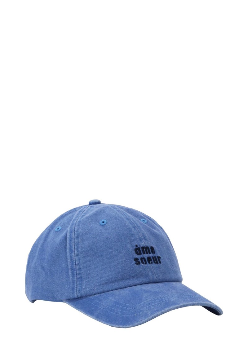 Blue cotton cap with a curved visor, featuring embroidered black text ("âme sœur") on the front. Six-panel design with eyelets.