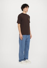 No Problemo MINI TEE - T-shirts - brown