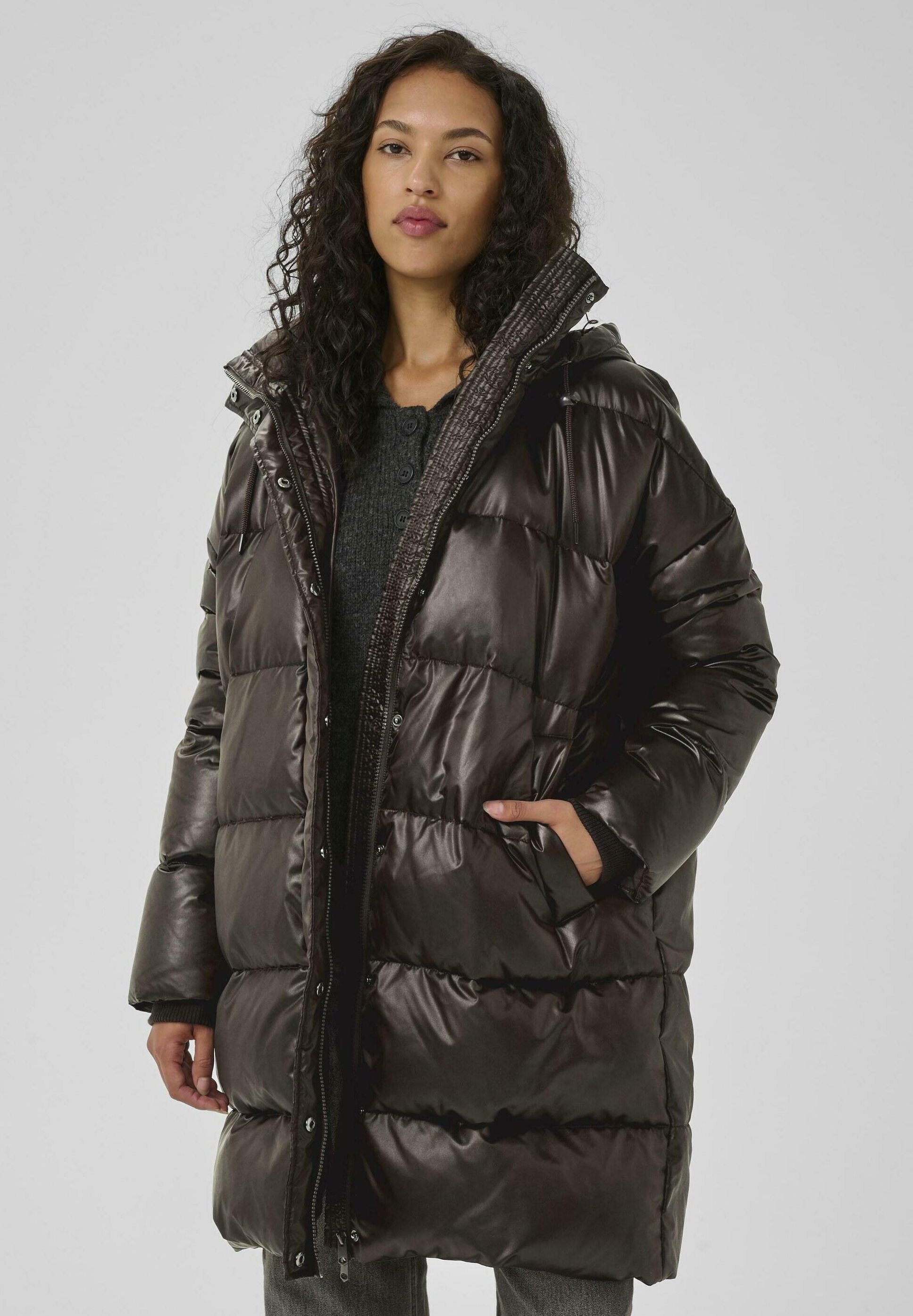 Manteau Chaud Hiver Doudoune à Capuche Essentials - Matelassée Épaisse, Grande Taille Disponible Pour Femme Vêtement Hiver Femme