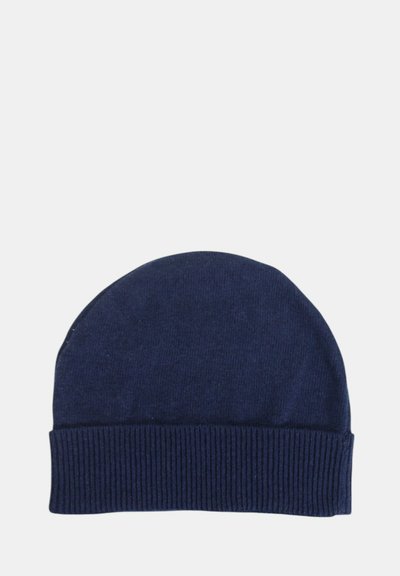 Beanie in maglia blu navy. Texture morbida con una parte superiore arrotondata e un bordo a coste. Design semplice e privo di decorazioni.