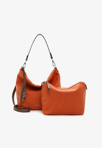 Unselected, orange brown