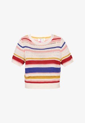 Adīšana īsām piedurknēm mezgla džemperis ar daudzkrāsainām svītrām sarkanā, zilā, dzeltenā un rozā krāsā. Apaļa kakla izgriezums un saīsināts dizains ar acu izgriezumiem.