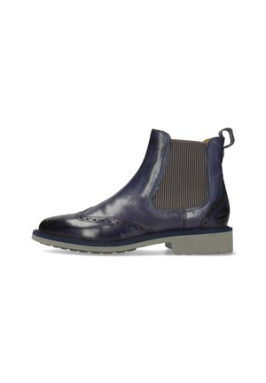 Mørkeblå Chelsea-støvle i læder med brogue-detaljer, elastiske sidelommer, trækstrop og grå gummisål.