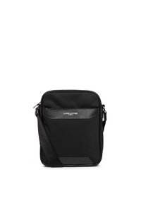 Sacoche en tissu noir avec une texture lisse, équipée d'une fermeture zippée, d'une poche avant et d'une bandoulière réglable, estampillée "Lancaster Paris."