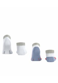 Vier paar enkelsokken in verschillende kleuren: wit met grijs, effen grijs, blauw met rode accenten, en een gestreept patroon. Gemaakt van een katoenmix.