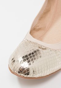 Buffalo Ballerine pieghevoli - gold-coloured
