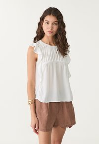 Stradivarius - FLOWING RUFFLED - Blouse - white Image miniature 1