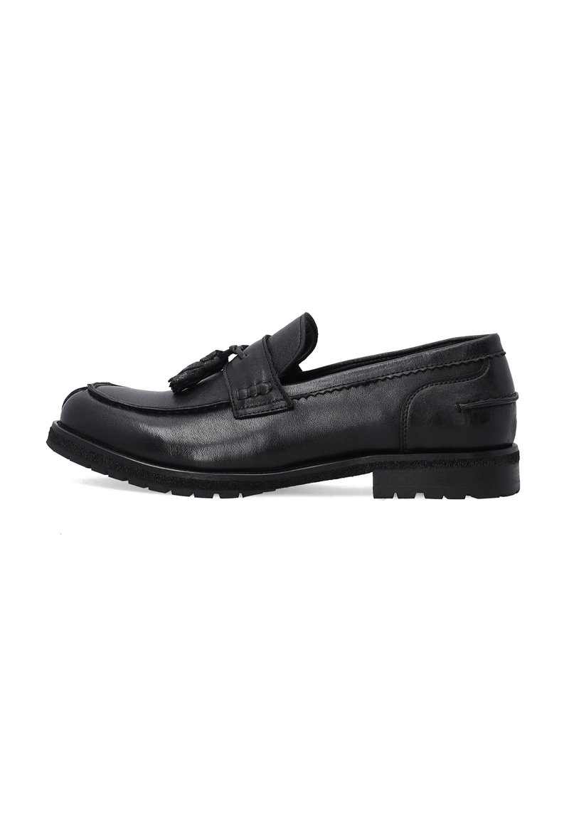 Schwarze Lederloafer mit glatter Textur, ausgestattet mit einer dekorativen Quaste und gestickten Details auf dem Spann. Niedrige Gummisohlen.