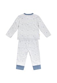Pijamas de algodón grises con patrones de estrellas azules, que incluyen mangas largas y pantalones, cuello redondo y puños azules en contraste.
