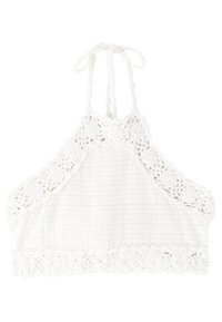Top halter blanco hecho de tela texturizada, con detalles de encaje de crochet a lo largo del escote y el dobladillo. Tirantes ajustables con lazo.
