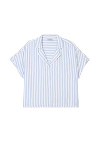 Kortärmad skjorta med knäppning i ljusblå och vita ränder. Tillverkad av mjukt tyg med avslappnad passform och spridd krage.