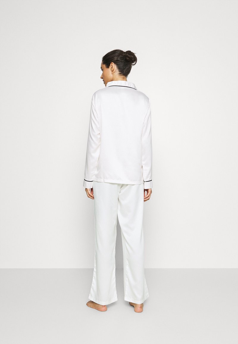 Bluebella Claudia Shirt And Trouser Pyjama Set Cream Black Off White Zalando De