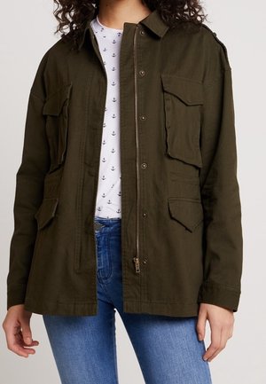 Pieces, Chaqueta fina - olive