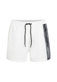 Fehér úszóshort, fekete zsinórral, oldalsó fekete dizájnnal, fehér csíkokkal és "KARL LAGERFELD" felirattal.