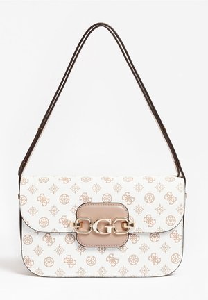 Sac à épaule blanc et beige avec imprimé logo à motifs et détail chaîne G dorée sur le rabat avant, avec sangle réglable marron foncé.