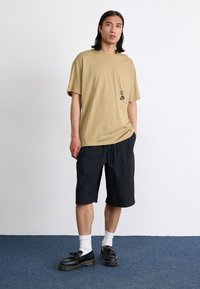 Thumbnail Image 3