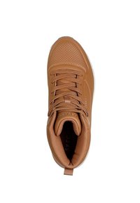 Skechers STAND - Zapatillas altas - cognac