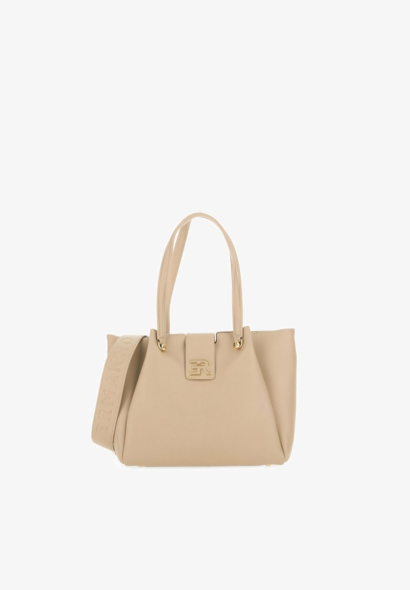 Borsa a mano in pelle beige con doppi manici superiori, tracolla ampia staccabile impresso con il nome del marchio e dettaglio in oro sul lembo anteriore.