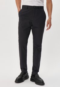Matinique Chinos - black