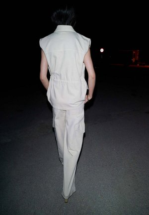Mango, ADULT - Vaqueros boyfriend - off-white