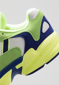 adidas Originals YUNG-1 zielony neon