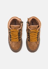 Petit Nord Copenhagen TREK BOOT UNISEX - Suvarstomi aulinukai - mushroom