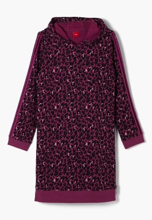 Lilla hættetrøje med lange ærmer med sort og pink leopardprint samt pink sidestreger og manchetter.