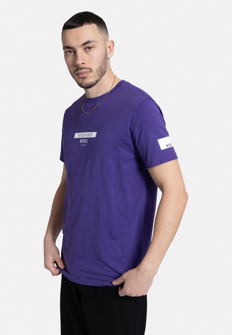 Redefined Rebel GUTI TEE - Camiseta estampada - prism violet