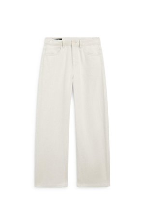 Pantalon droit écru avec fermeture à bouton et zip à l’avant, passants pour ceinture et poches avant sur fond blanc.