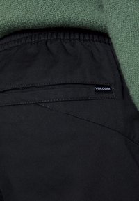 Thumbnail Image 8
