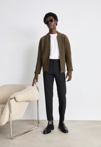 Tommy Hilfiger CORE CHELSEA - Kotníkové boty - black