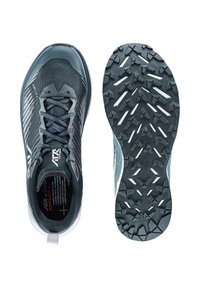 Scarpe sportive di colore grigio scuro con una tomaia in rete traspirante, motivo testurizzato, un robusto sistema di lacci e una suola in gomma resistente e multdirezionale.