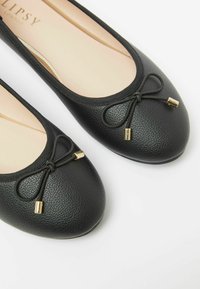 Lipsy FLAT BOW  - REGULAR FIT - Balerīnas laiviņas - black
