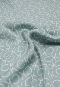 Calvin Klein GEO MINIMAL SCARF  - Foulard - abyss/pearl grey