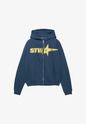 Temno modra jopa z zadrgo, sprednjimi žepi in z zlatim logotipom "STWD" z zvezdico čez prsni koš.