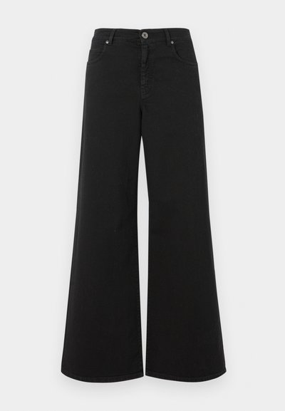 Crne široke traperice izrađene od denima, s visokim strukom, pet džepova, zatvaranjem na dugme i čistim završetkom bez ukrasa.