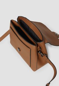 s.Oliver Umhängetasche - zimt