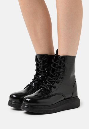 HONEY BOOT - Lace-up ankle boots - black