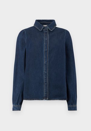 Chemise en jean bleu foncé avec un col classique, des boutons sur le devant et des manches longues avec des poignets froncés. Présente des coutures contrastantes sur l'ensemble.